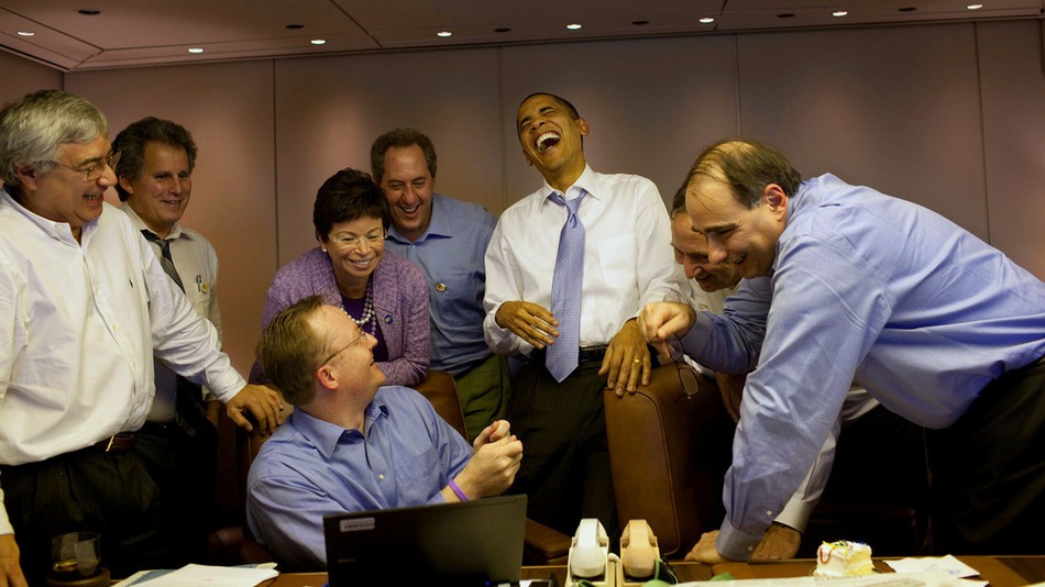 Obama Reading Email Tumblr Thumb