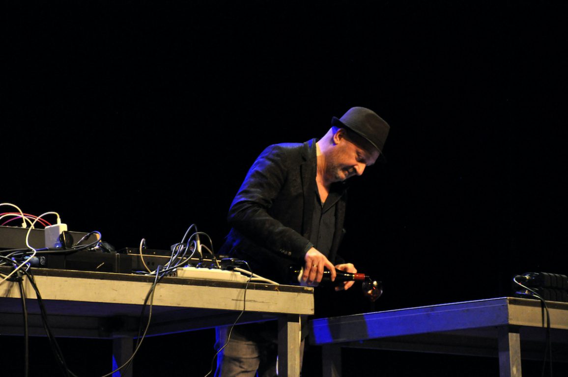 Didah Drieghe tijdens de Andre Stordeur Tribute in het Antenna Festival in Evergem