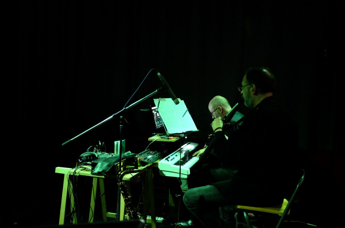 Connecting Silence tijdens een performance in PostX Merelbeke