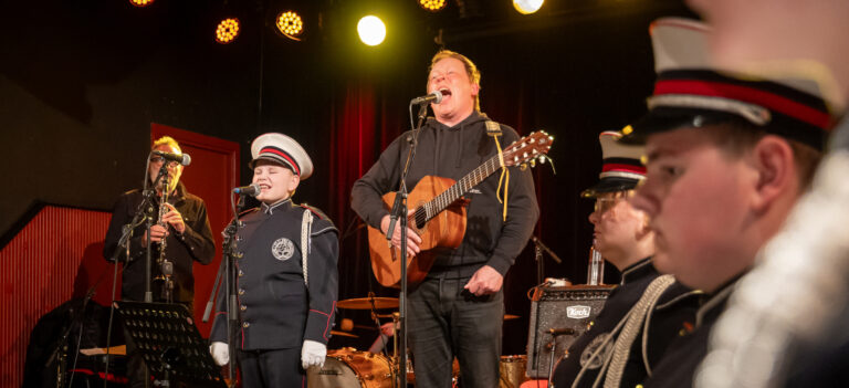 Zea & Drumband Hallelujah Makkum @ Peel Slowly And See (c) Judith Zandwijk